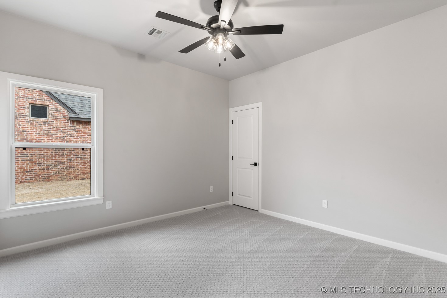 794 E 148th Place S Property Photo 5