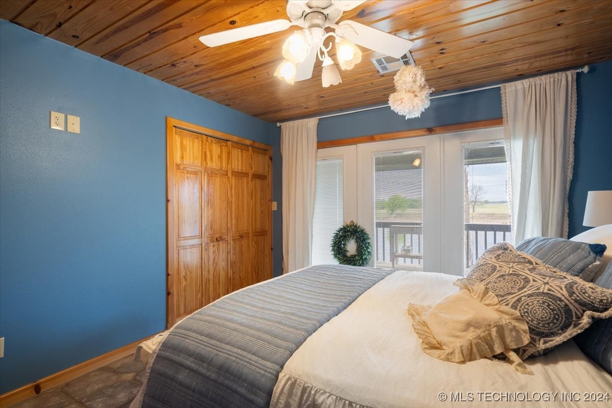 9212 N 447 Road Property Photo 24