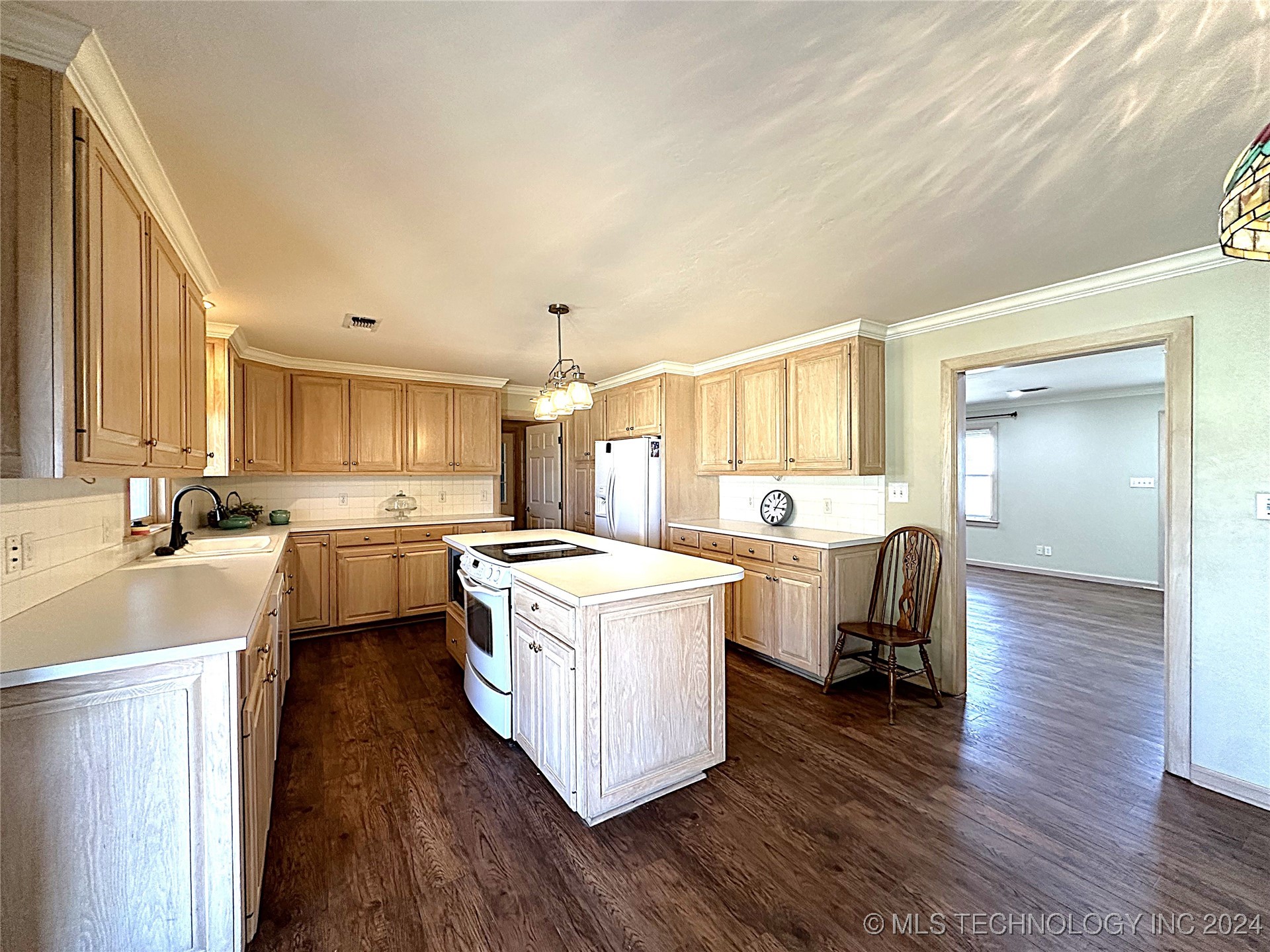 986 Cisco Road Property Photo 13