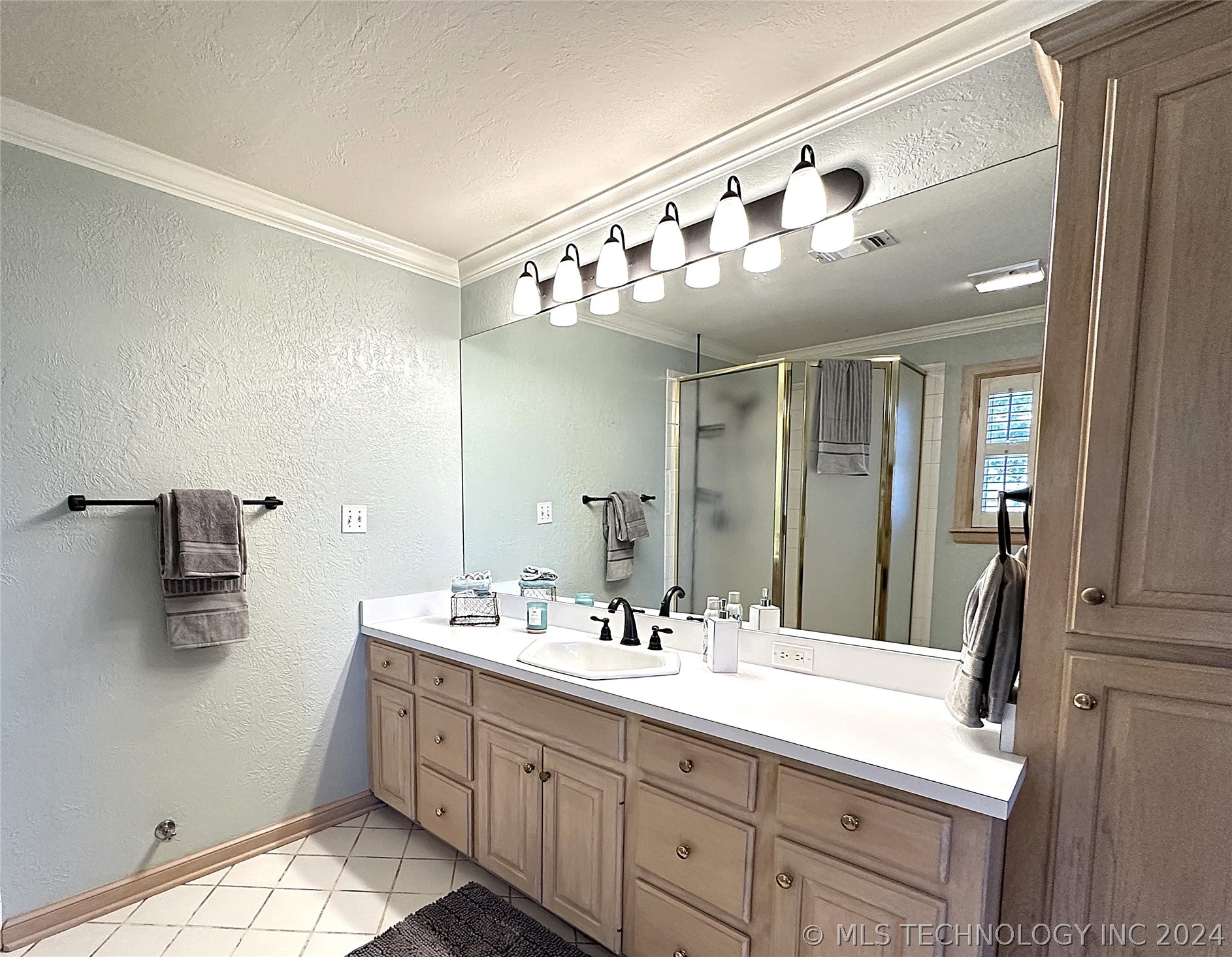 986 Cisco Road Property Photo 23