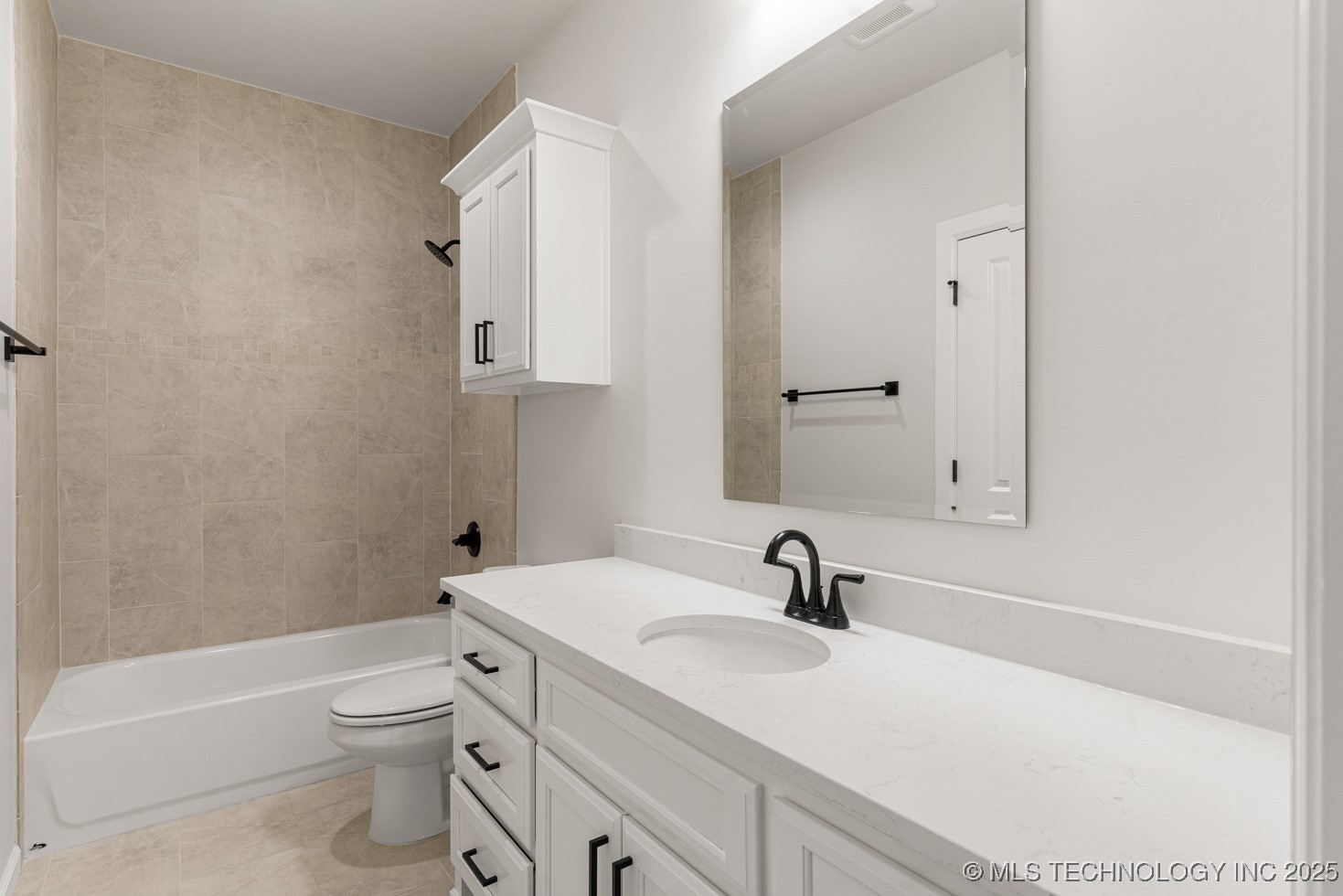12714 S Irvington Avenue Property Photo 6