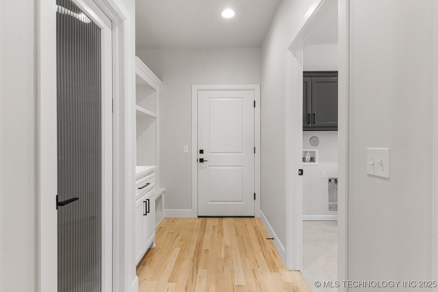12714 S Irvington Avenue Property Photo 21