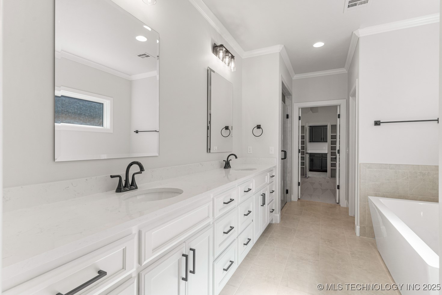 12714 S Irvington Avenue Property Photo 30