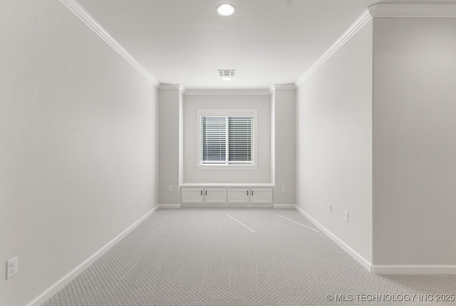 12714 S Irvington Avenue Property Photo 39