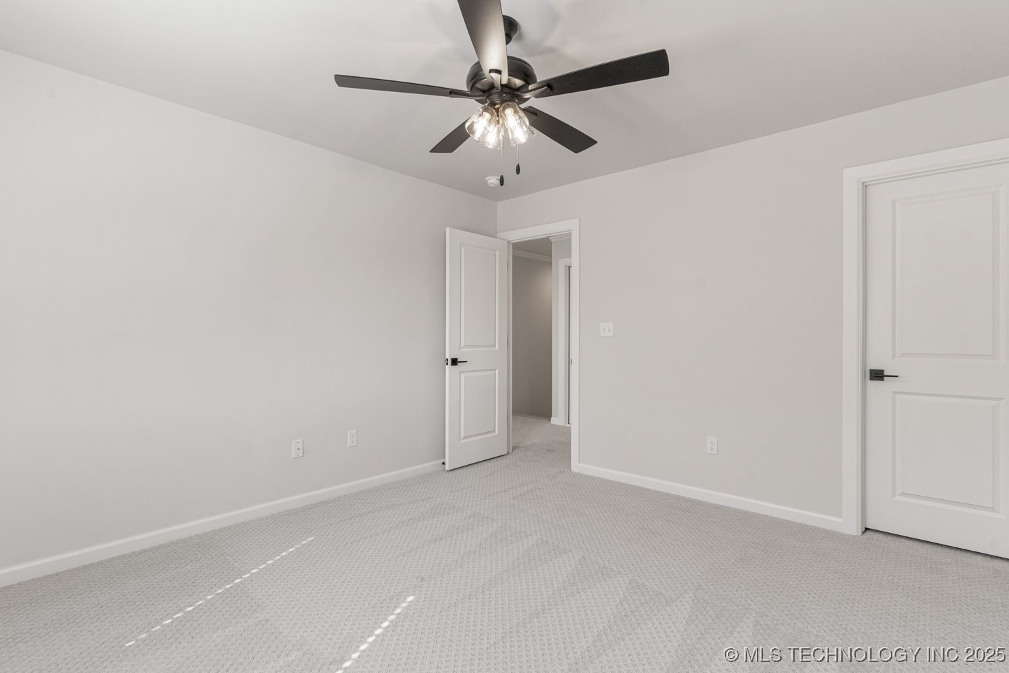 12714 S Irvington Avenue Property Photo 46