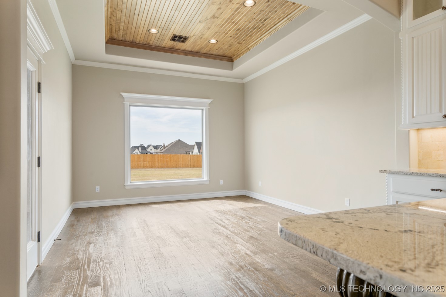 118 E 166th Place S Property Photo 13