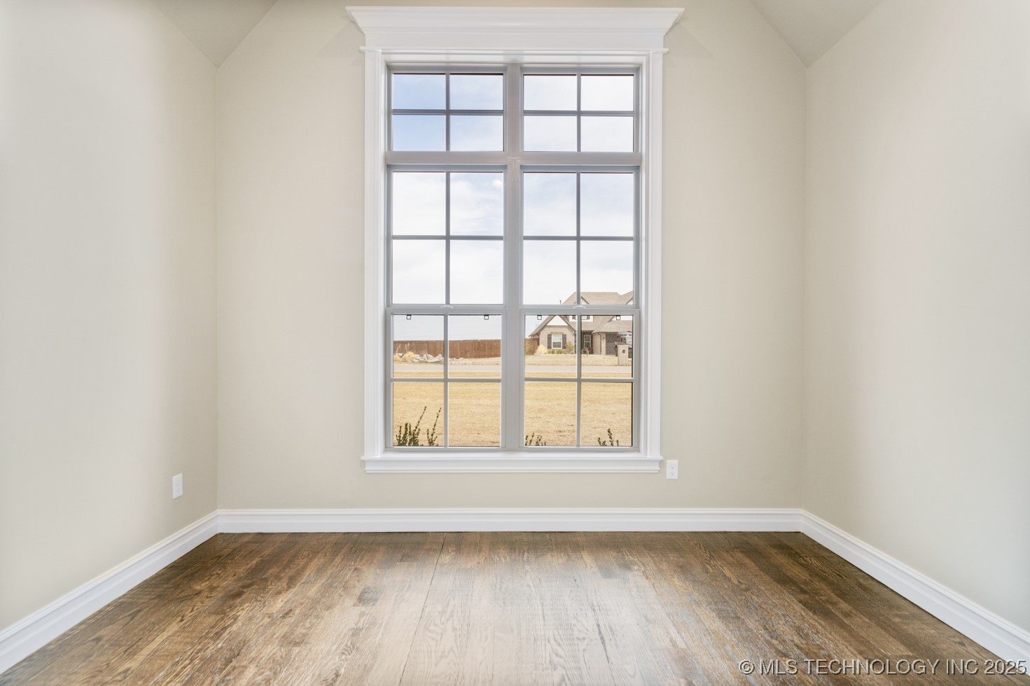 118 E 166th Place S Property Photo 16