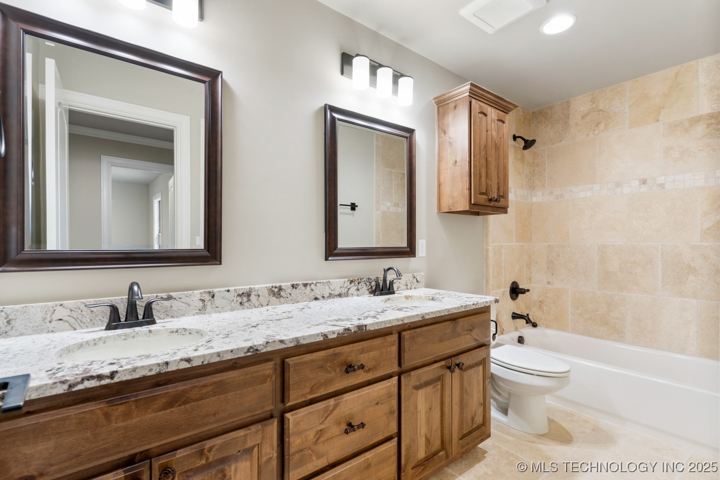 118 E 166th Place S Property Photo 21