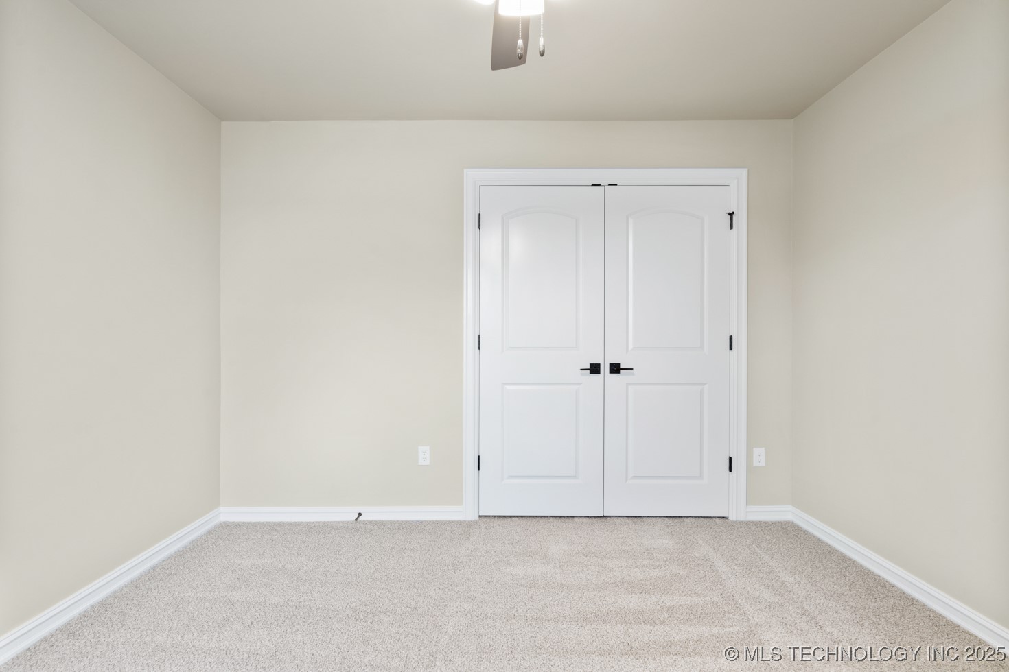 118 E 166th Place S Property Photo 23