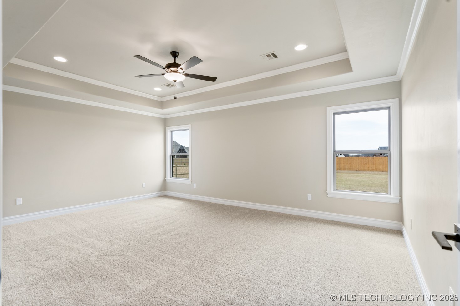 118 E 166th Place S Property Photo 32