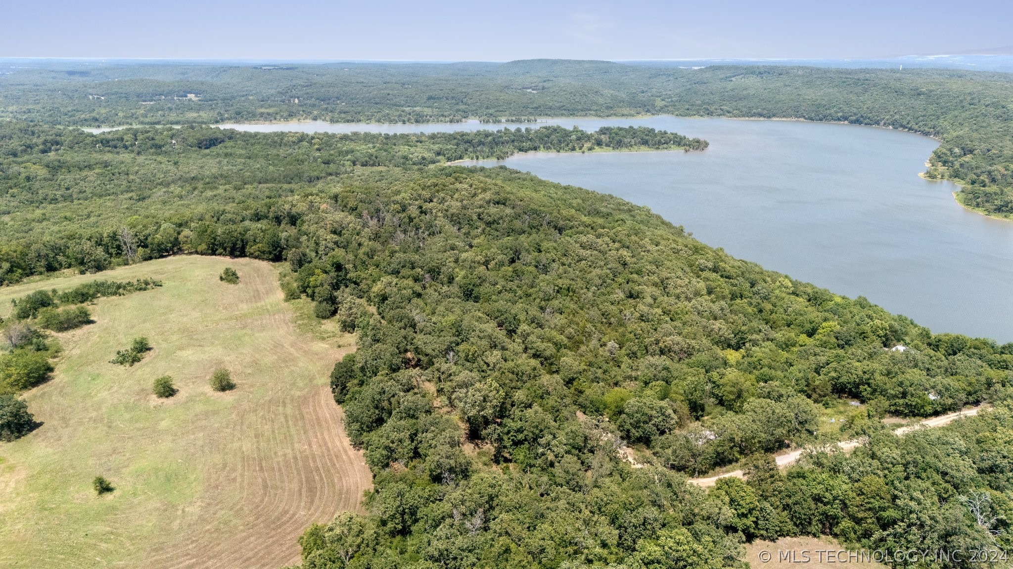 E 855 Road Property Photo 1