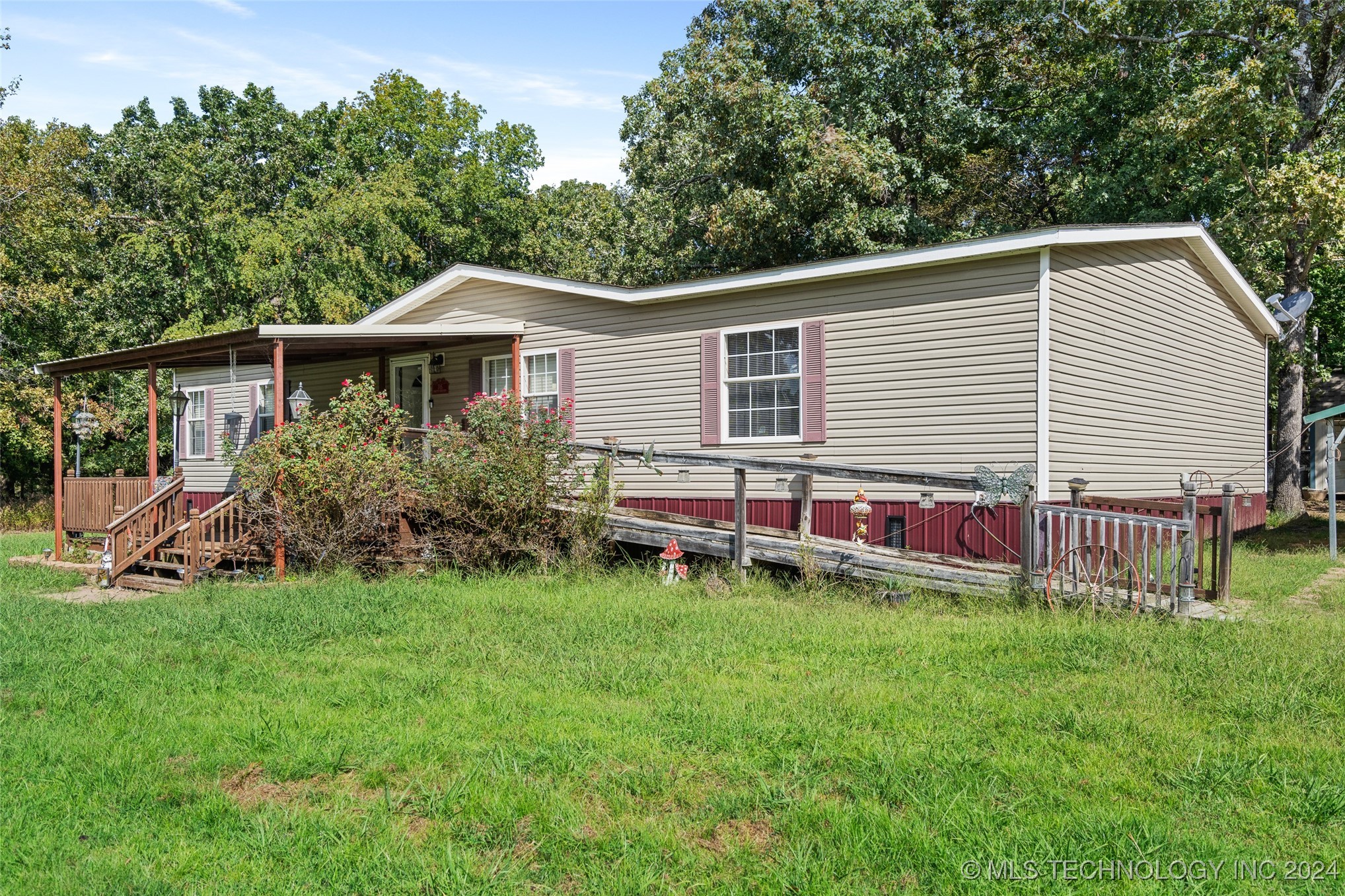 705 Country Club 2 Property Photo 2