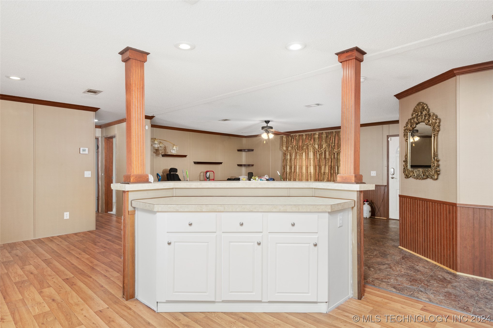 705 Country Club 2 Property Photo 11
