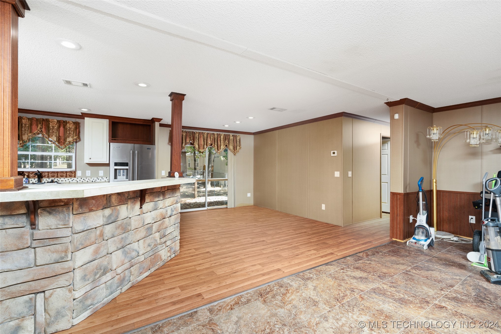 705 Country Club 2 Property Photo 12