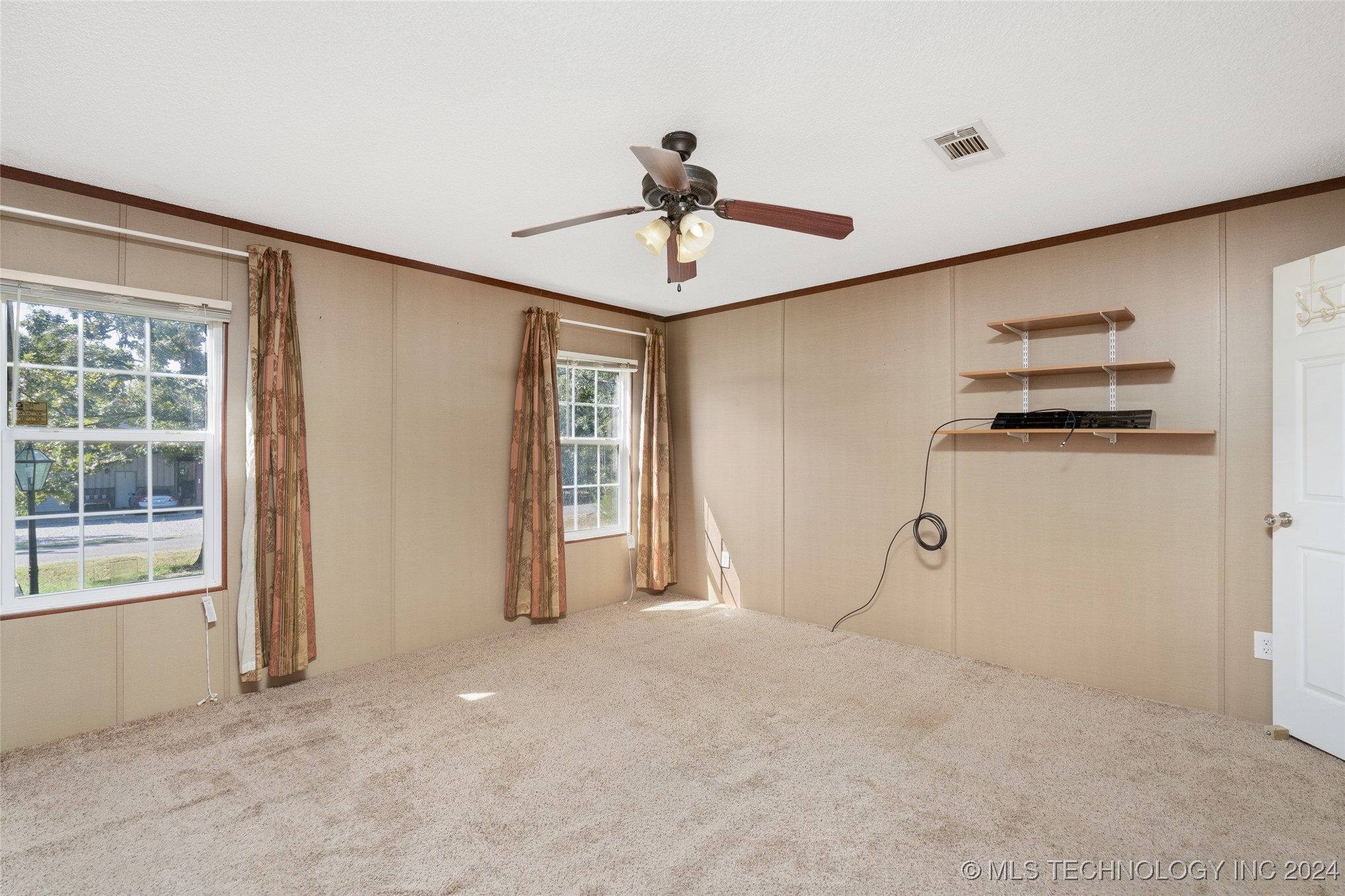 705 Country Club 2 Property Photo 15