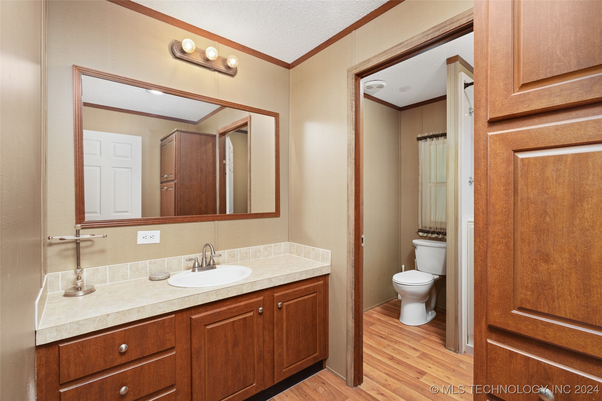 705 Country Club 2 Property Photo 19