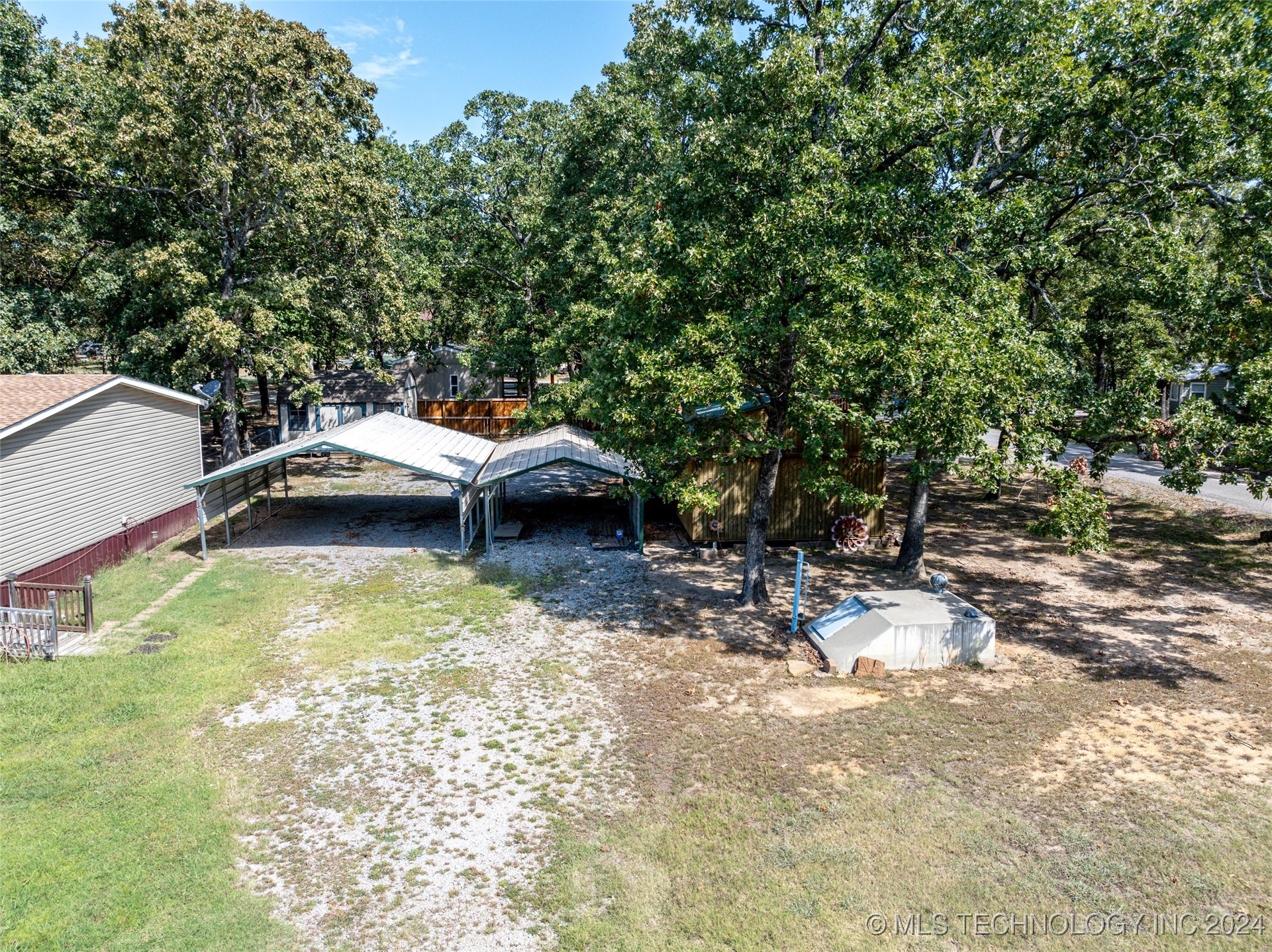 705 Country Club 2 Property Photo 32