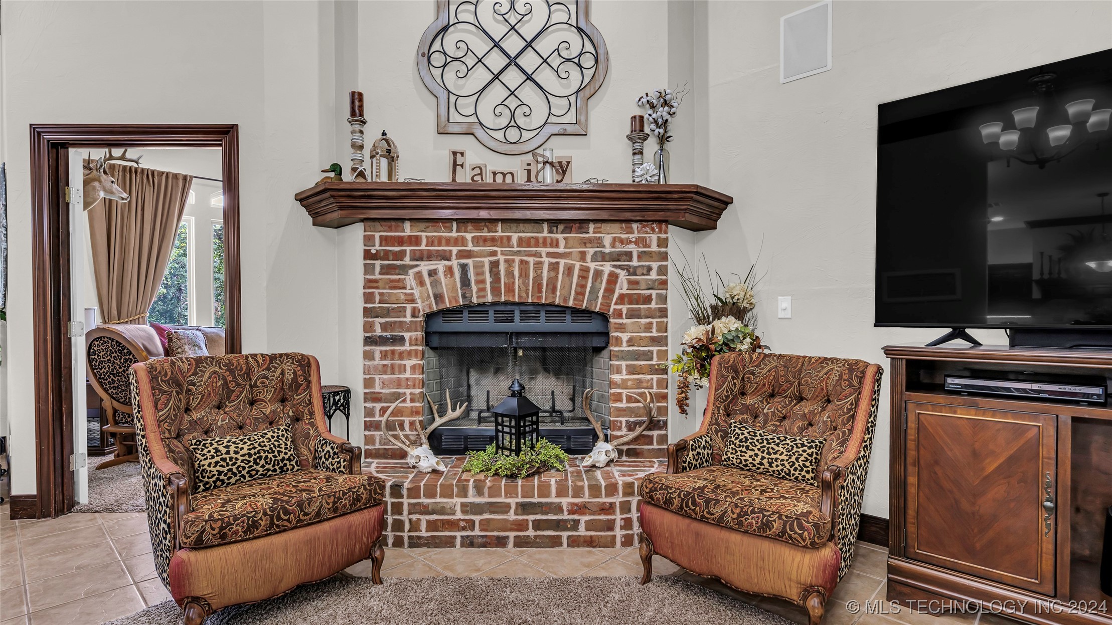 1557 Mockingbird Road Property Photo 12
