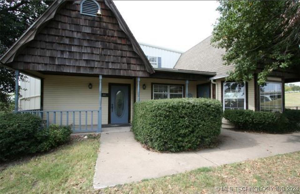 104 N Gilcrease Museum Road Property Photo 5