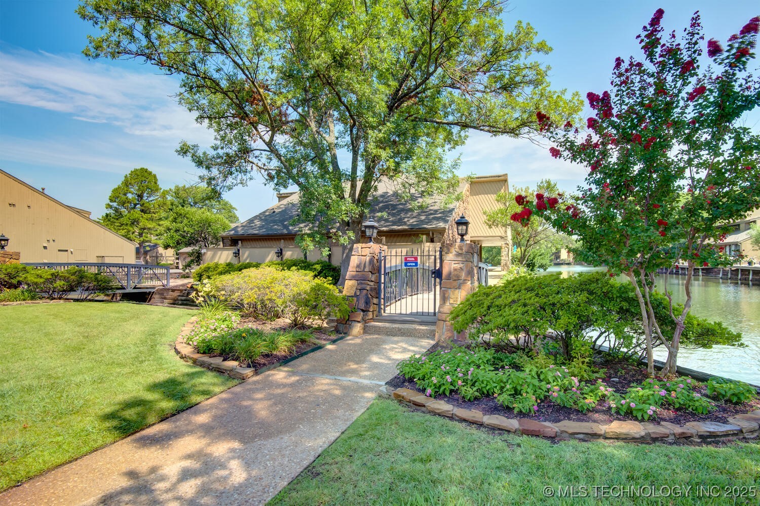 5910 S Atlanta Place 2 Property Photo 60