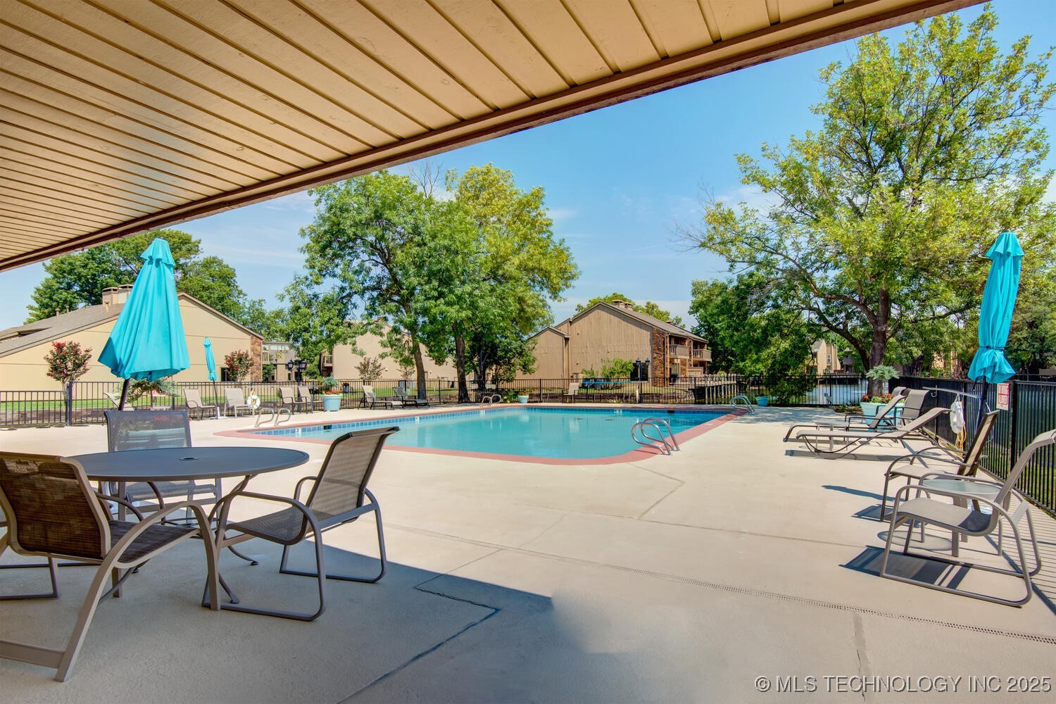 5910 S Atlanta Place 2 Property Photo 61