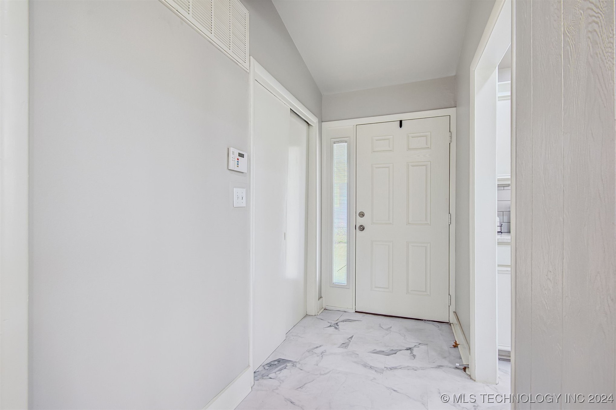 6541 E 28th Street Property Photo 2