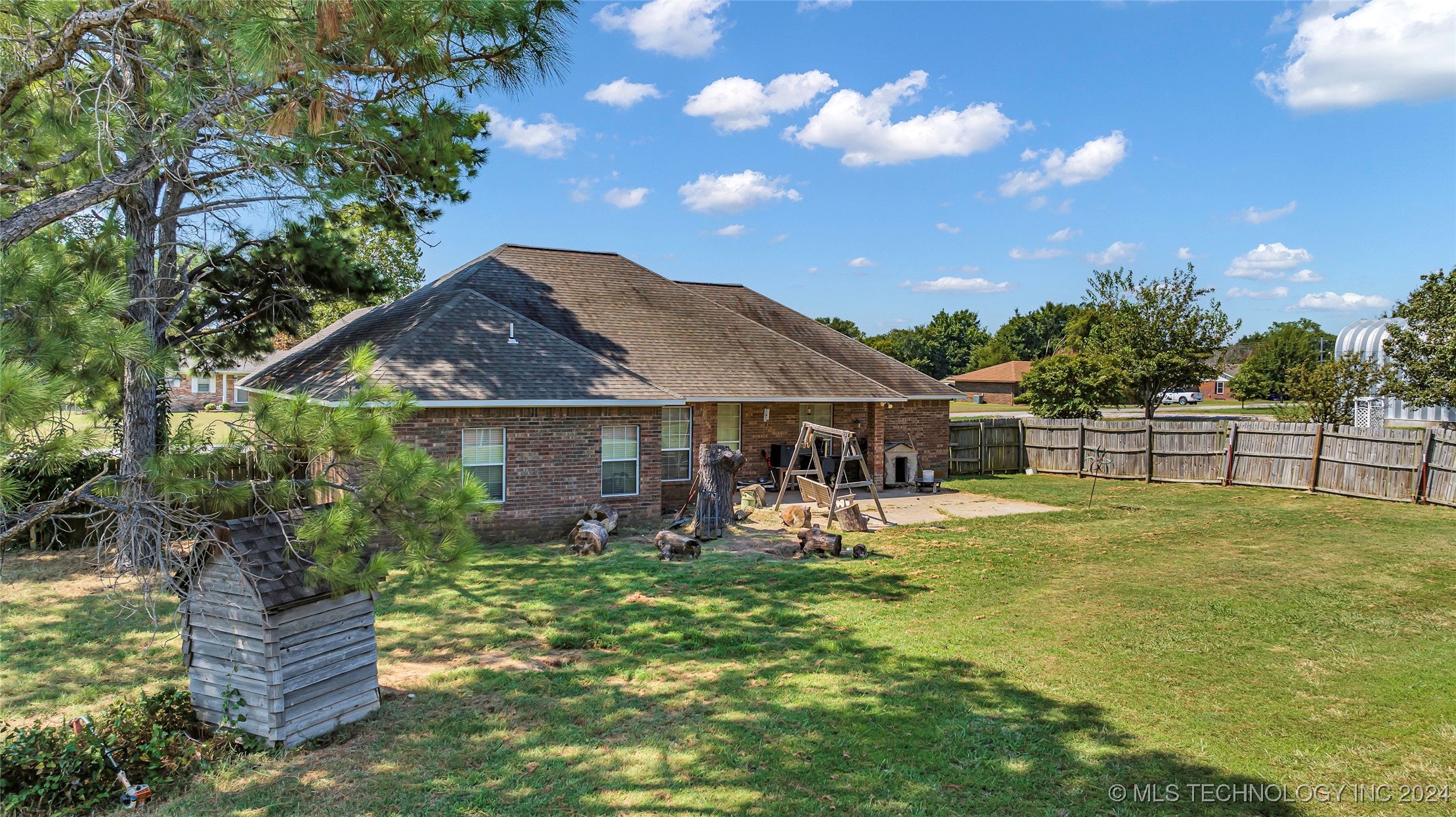 150 Whipperwill Property Photo 32