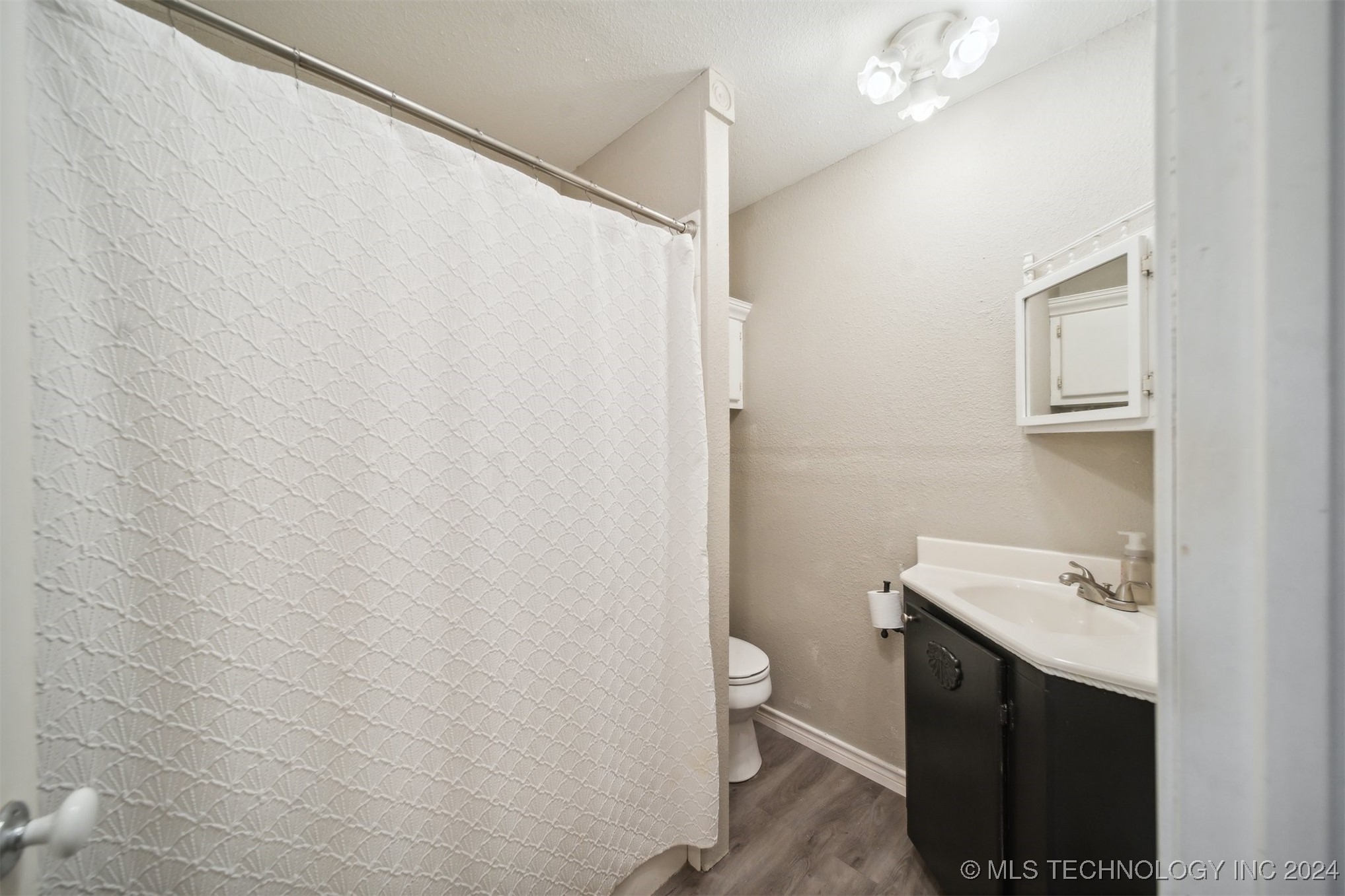 2530 E 93rd Street S Property Photo 7