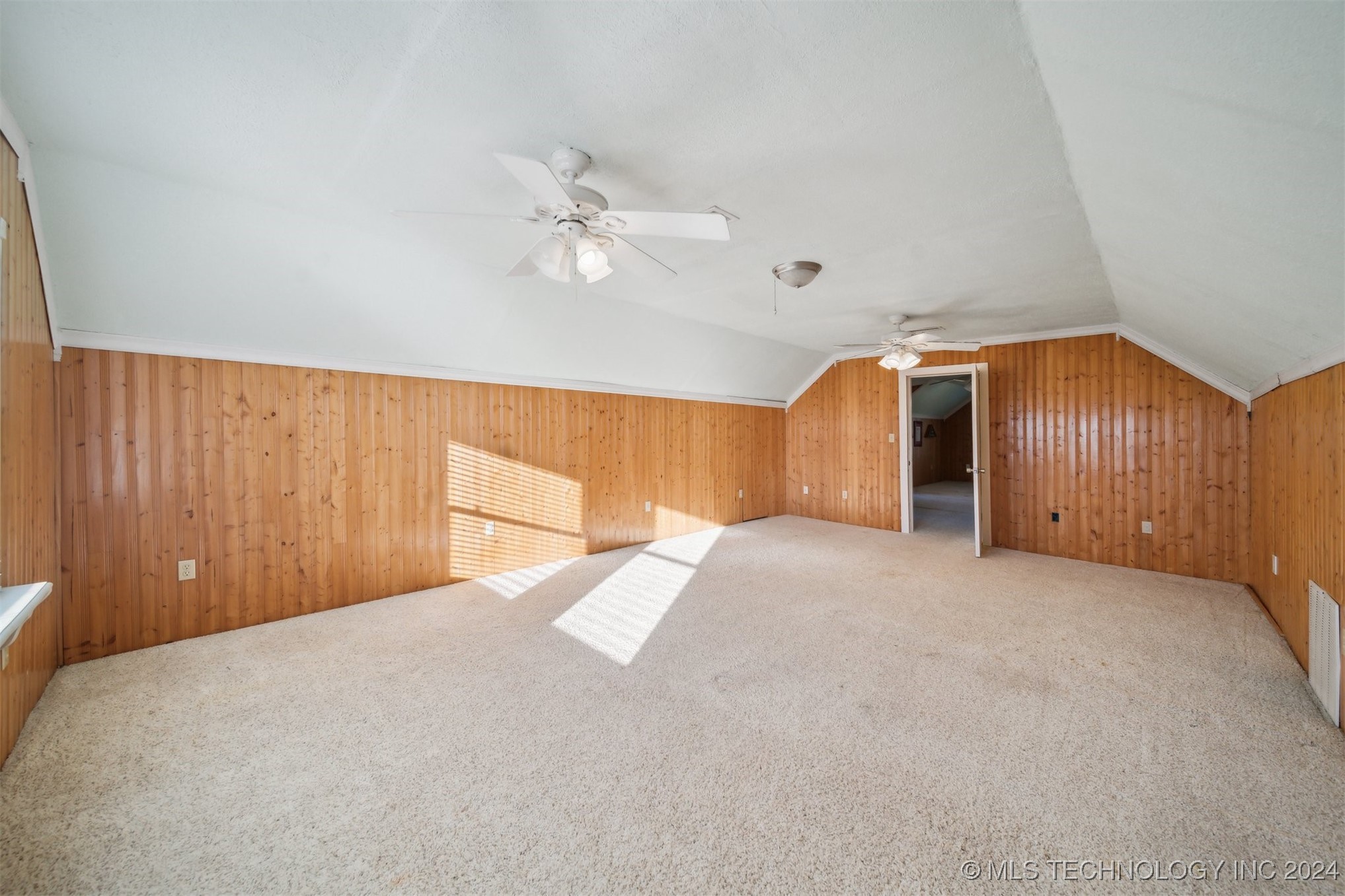 2530 E 93rd Street S Property Photo 43