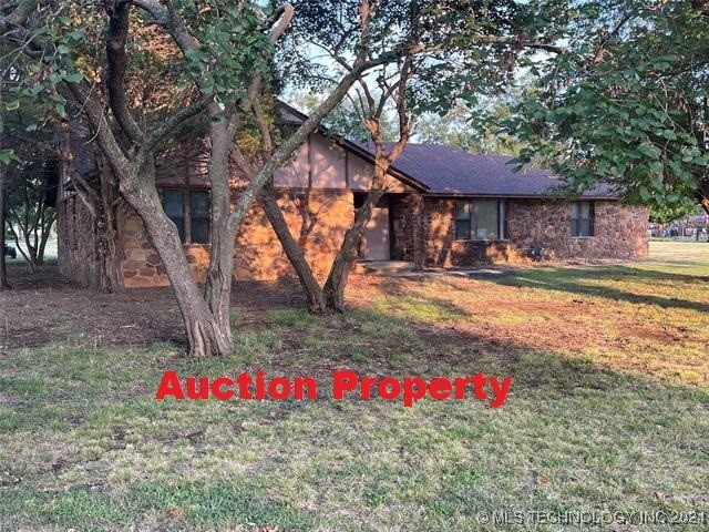 8923 N 174th East Avenue Property Photo 1
