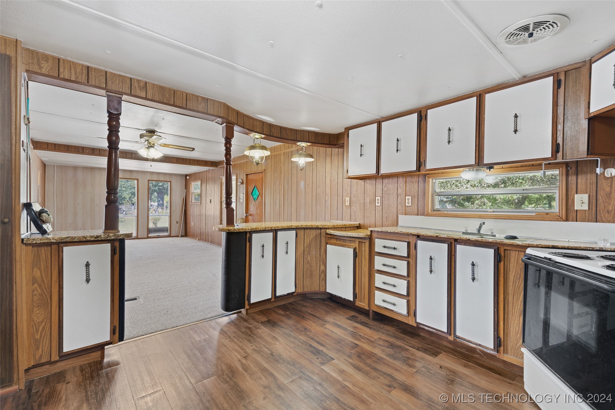 115376 S 4215 Property Photo 7