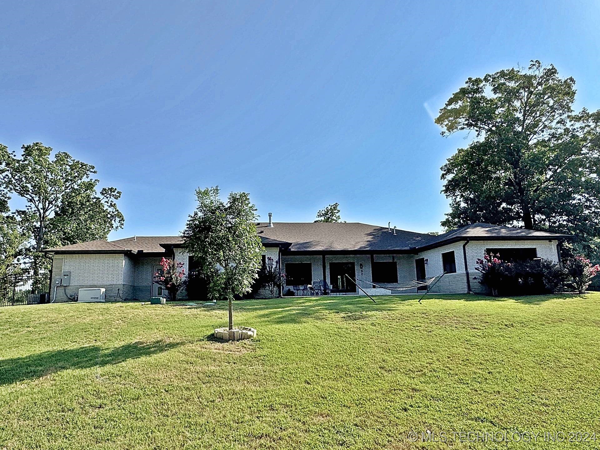 933 Rosemary Point Property Photo 48