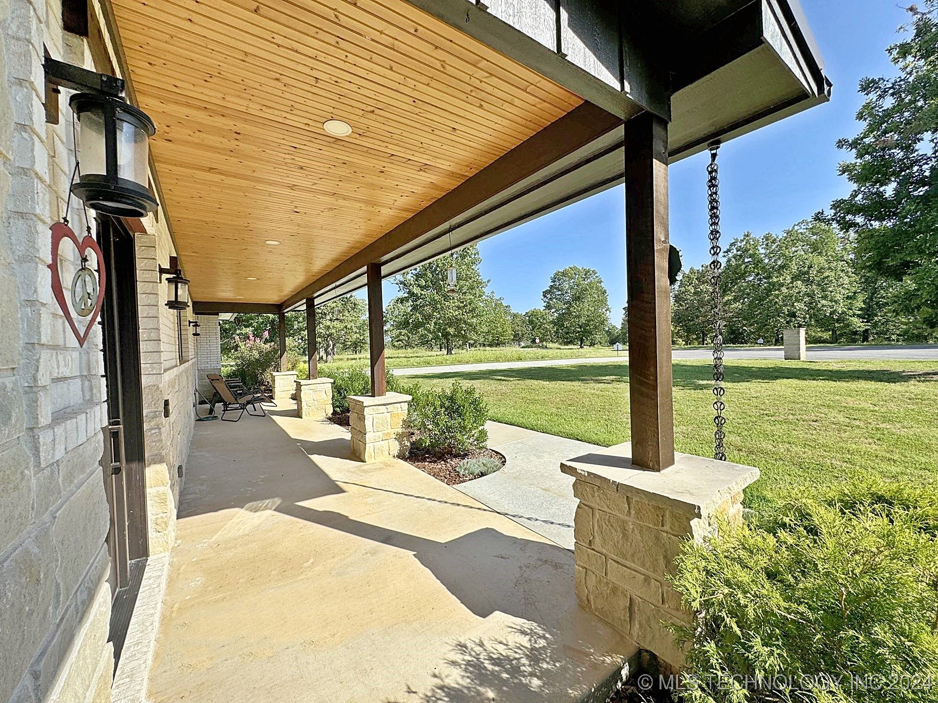 933 Rosemary Point Property Photo 58
