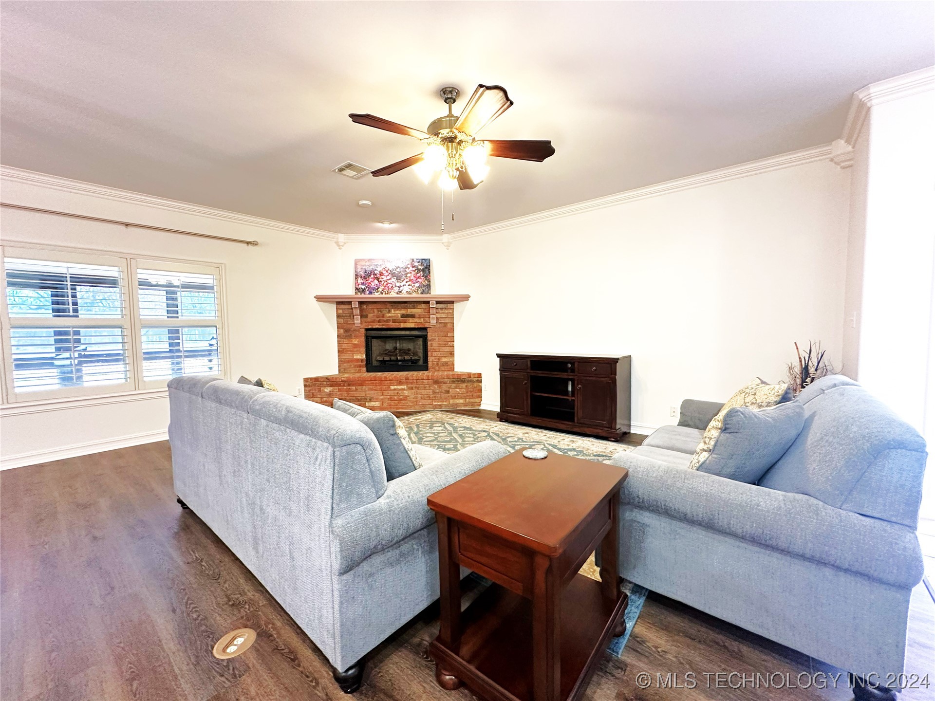 114585 S 4172 120 Property Photo 19