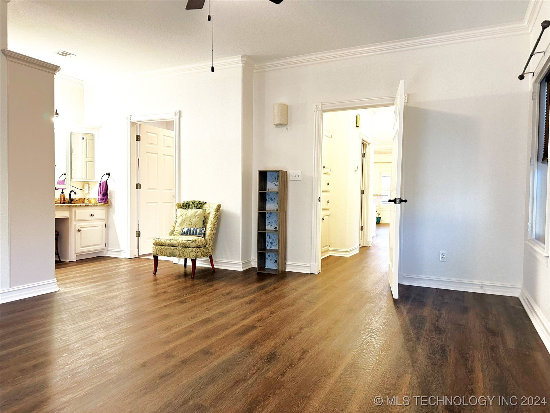 114585 S 4172 120 Property Photo 24