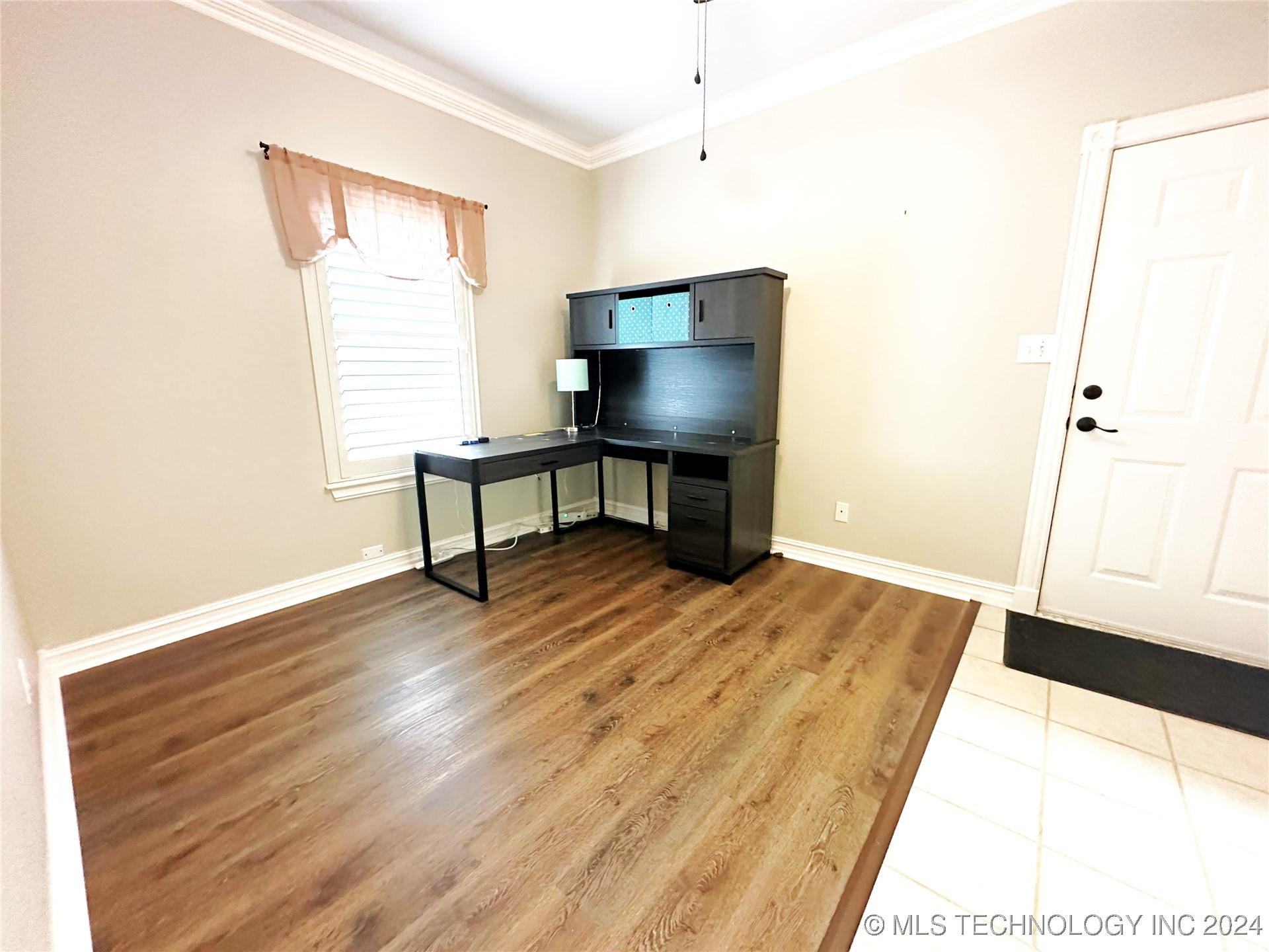 114585 S 4172 120 Property Photo 32
