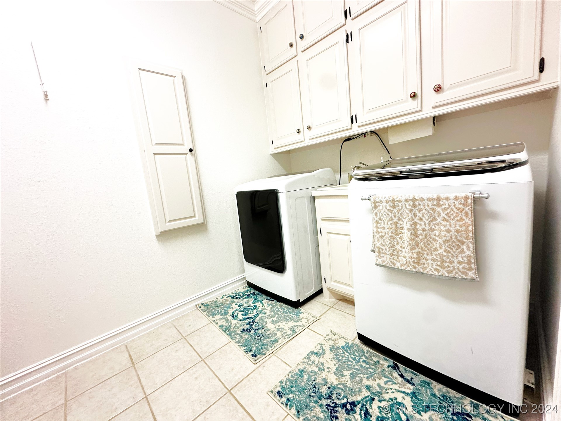114585 S 4172 120 Property Photo 41