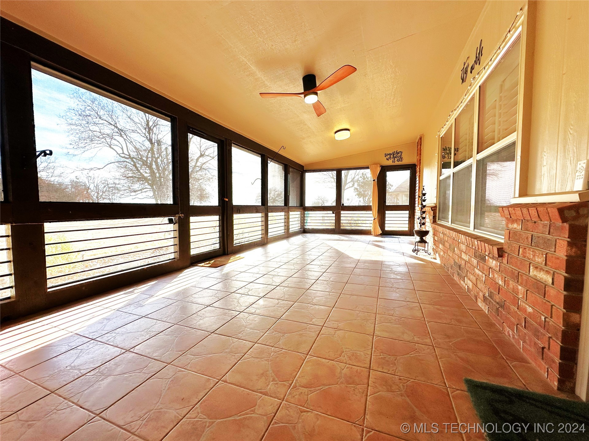 114585 S 4172 120 Property Photo 43