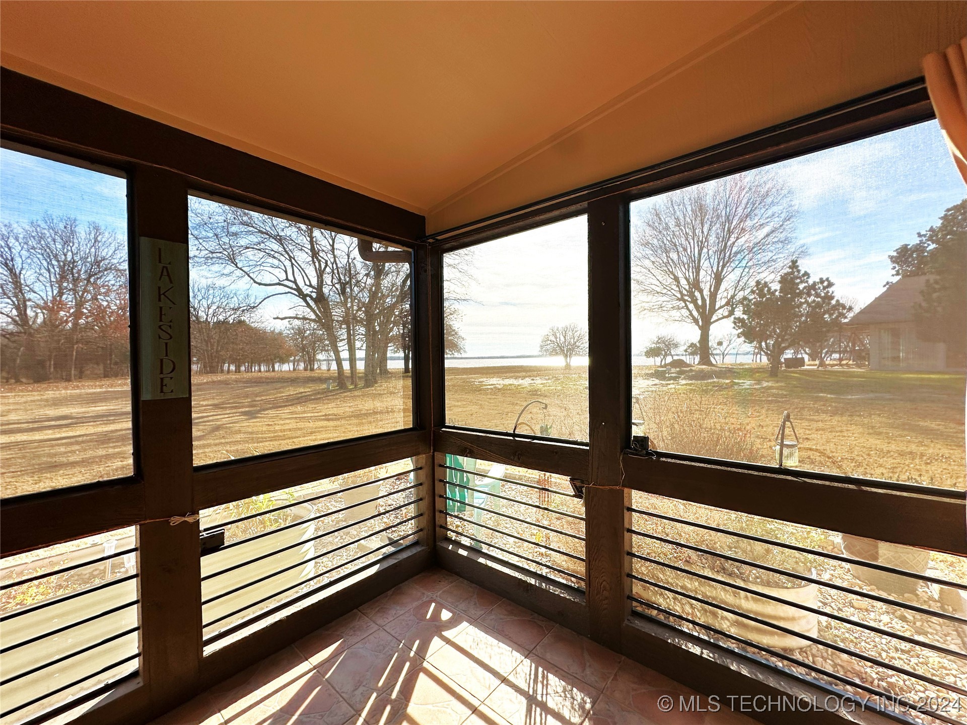 114585 S 4172 120 Property Photo 47