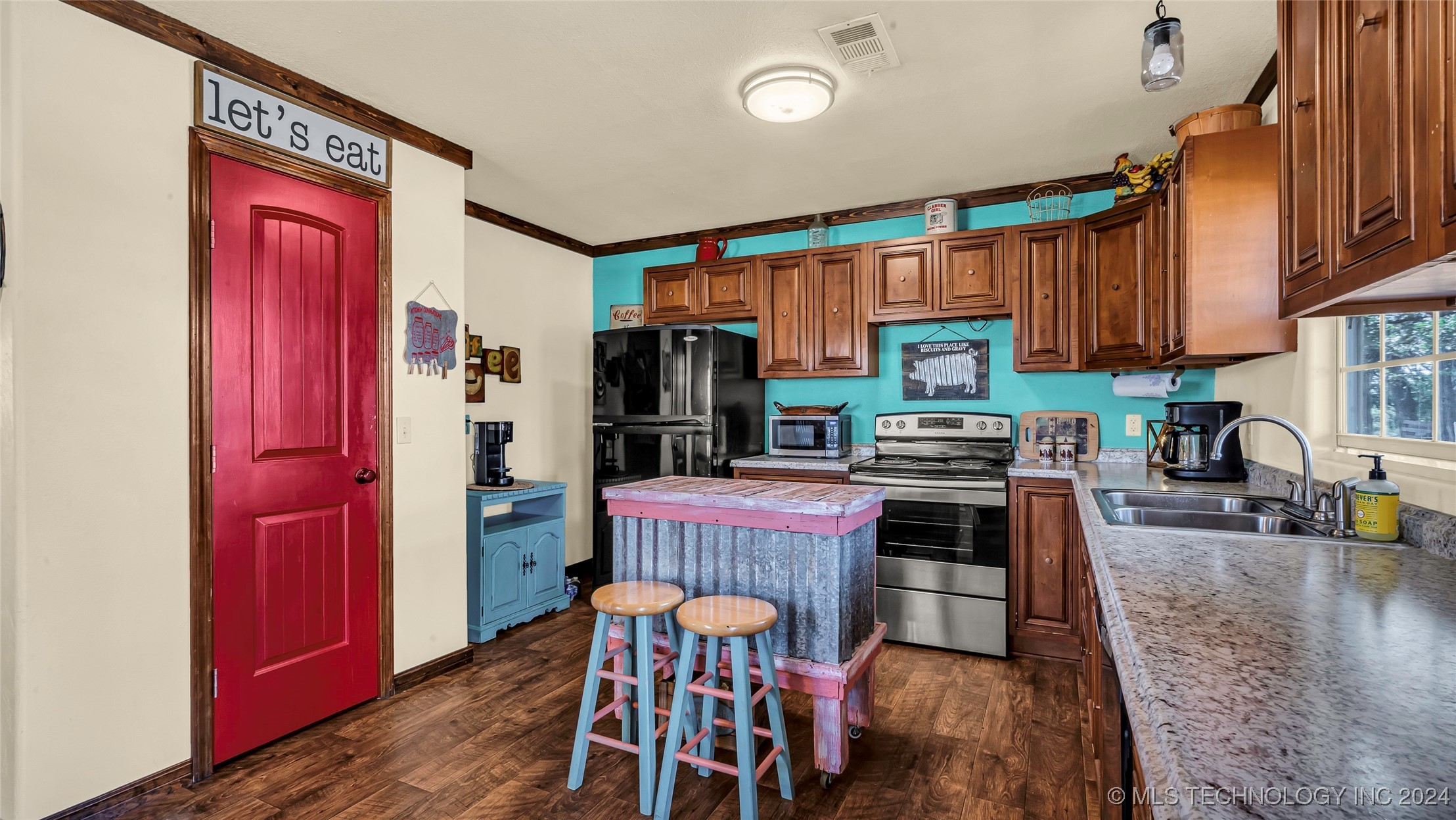 4228 Texas Street Property Photo 11