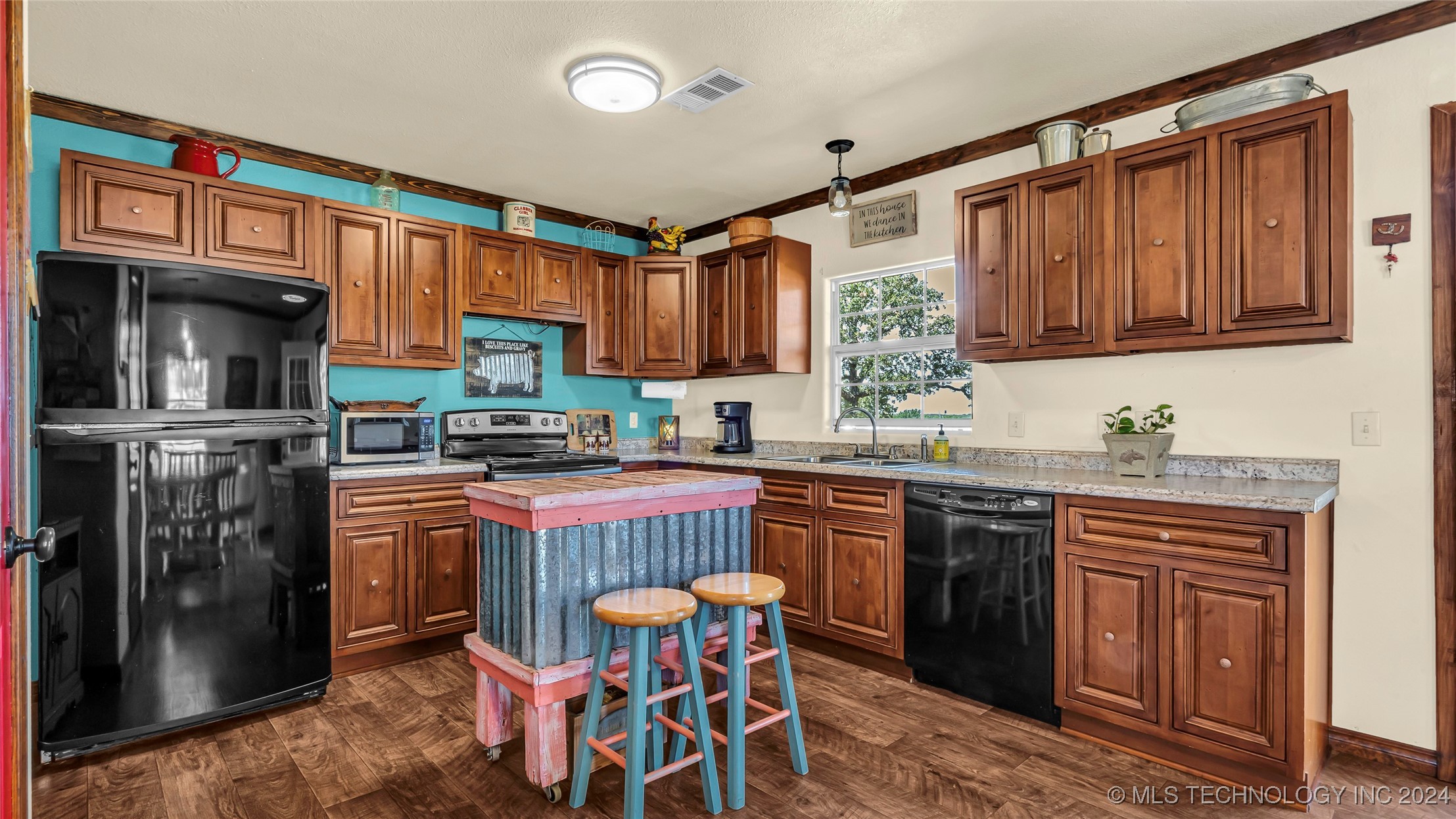 4228 Texas Street Property Photo 13
