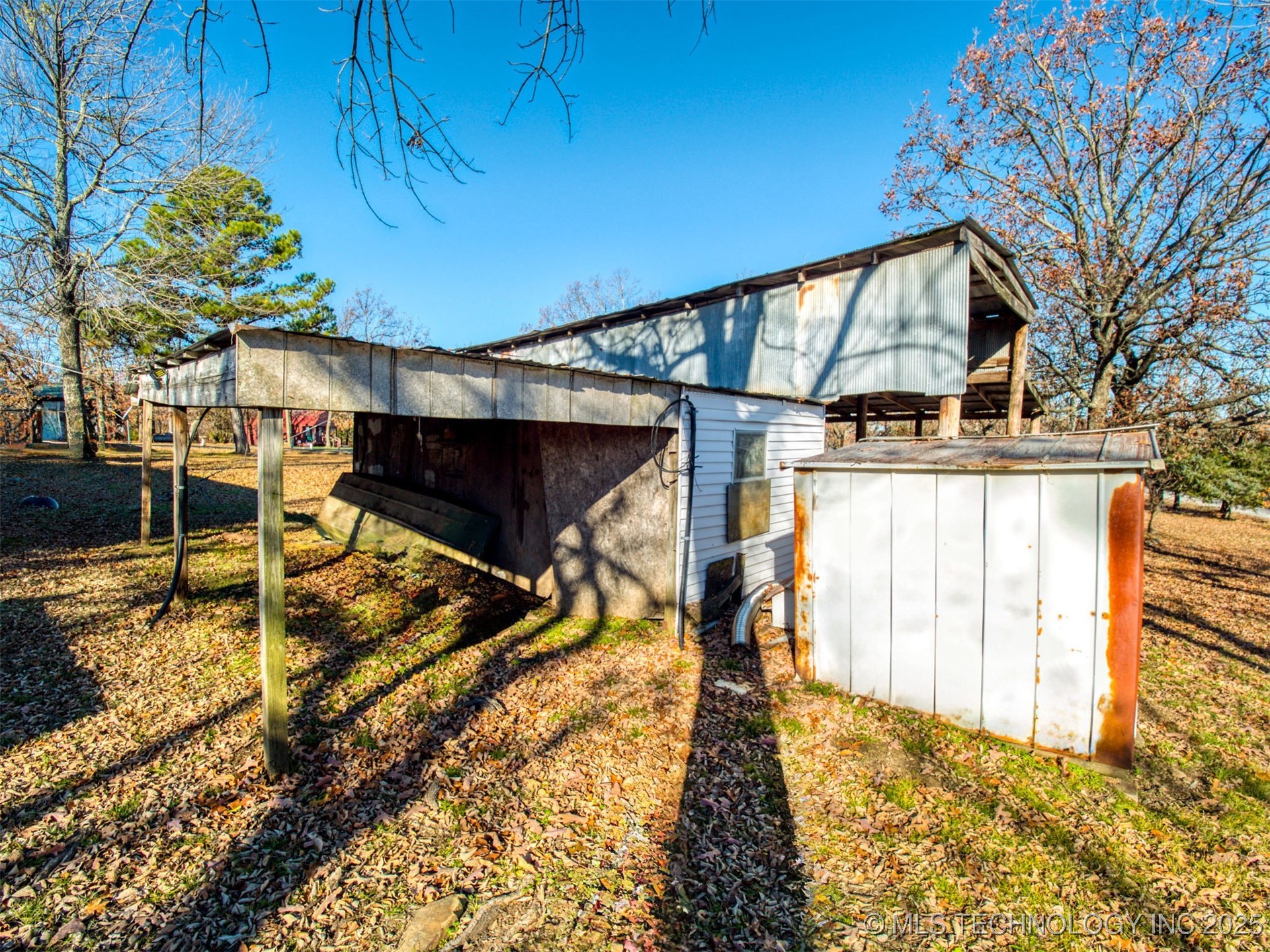2700 Lake Shore Drive Property Photo 3