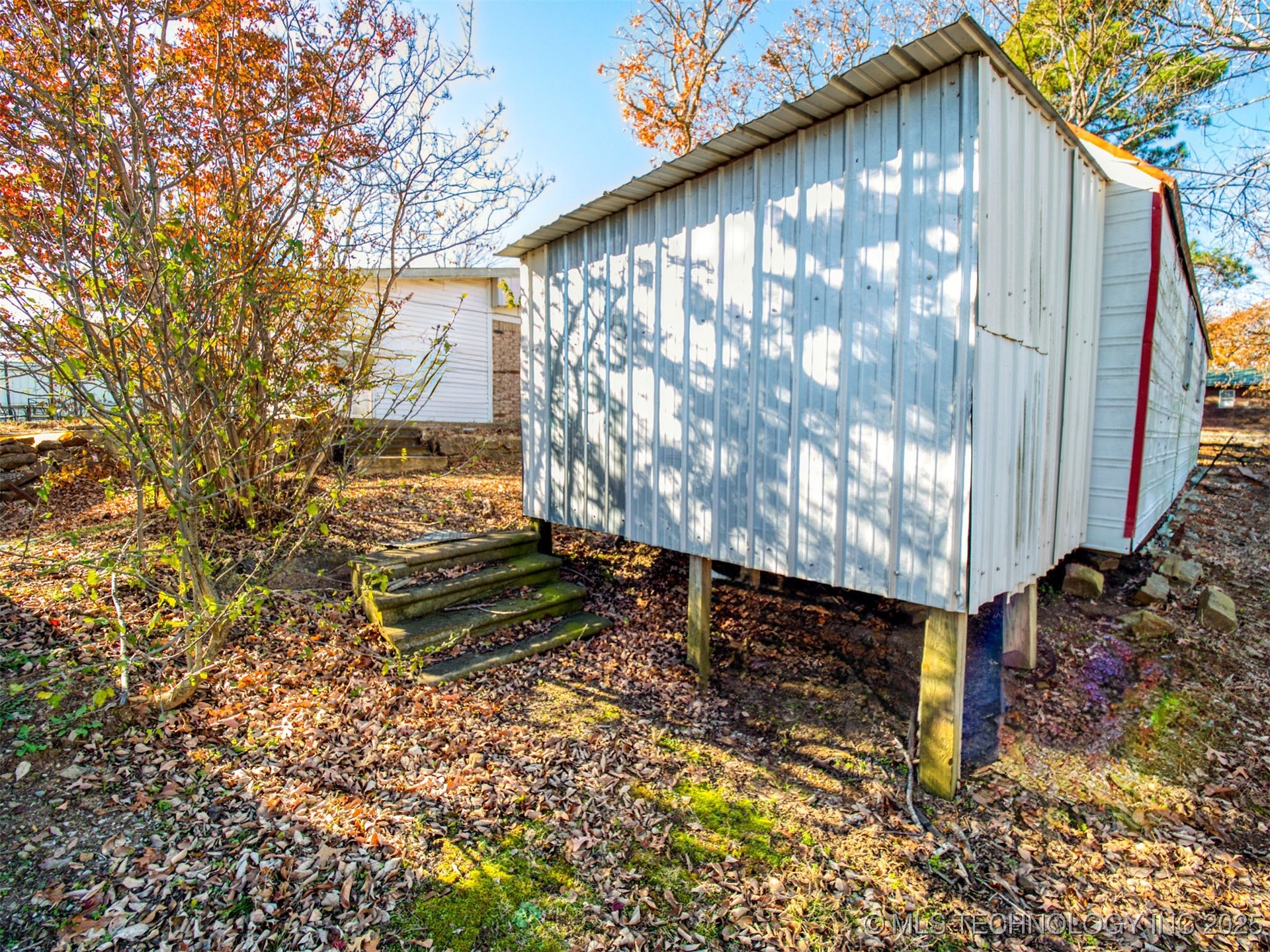 2700 Lake Shore Drive Property Photo 4