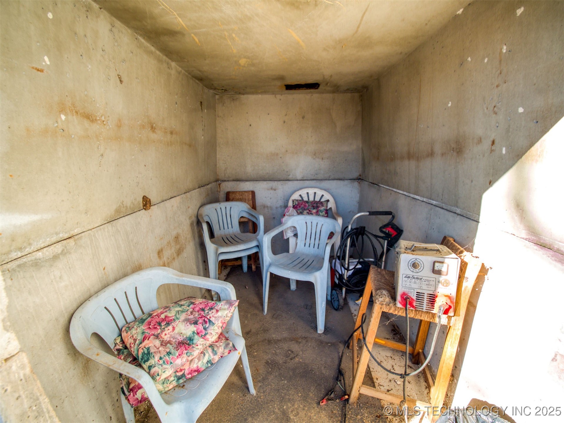 2700 Lake Shore Drive Property Photo 6