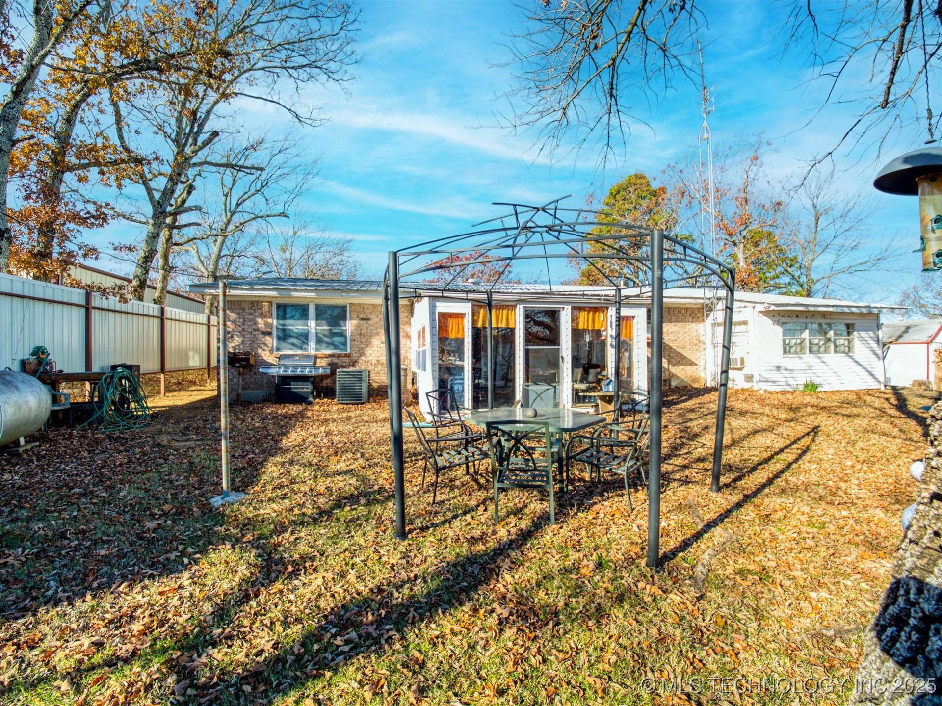 2700 Lake Shore Drive Property Photo 9
