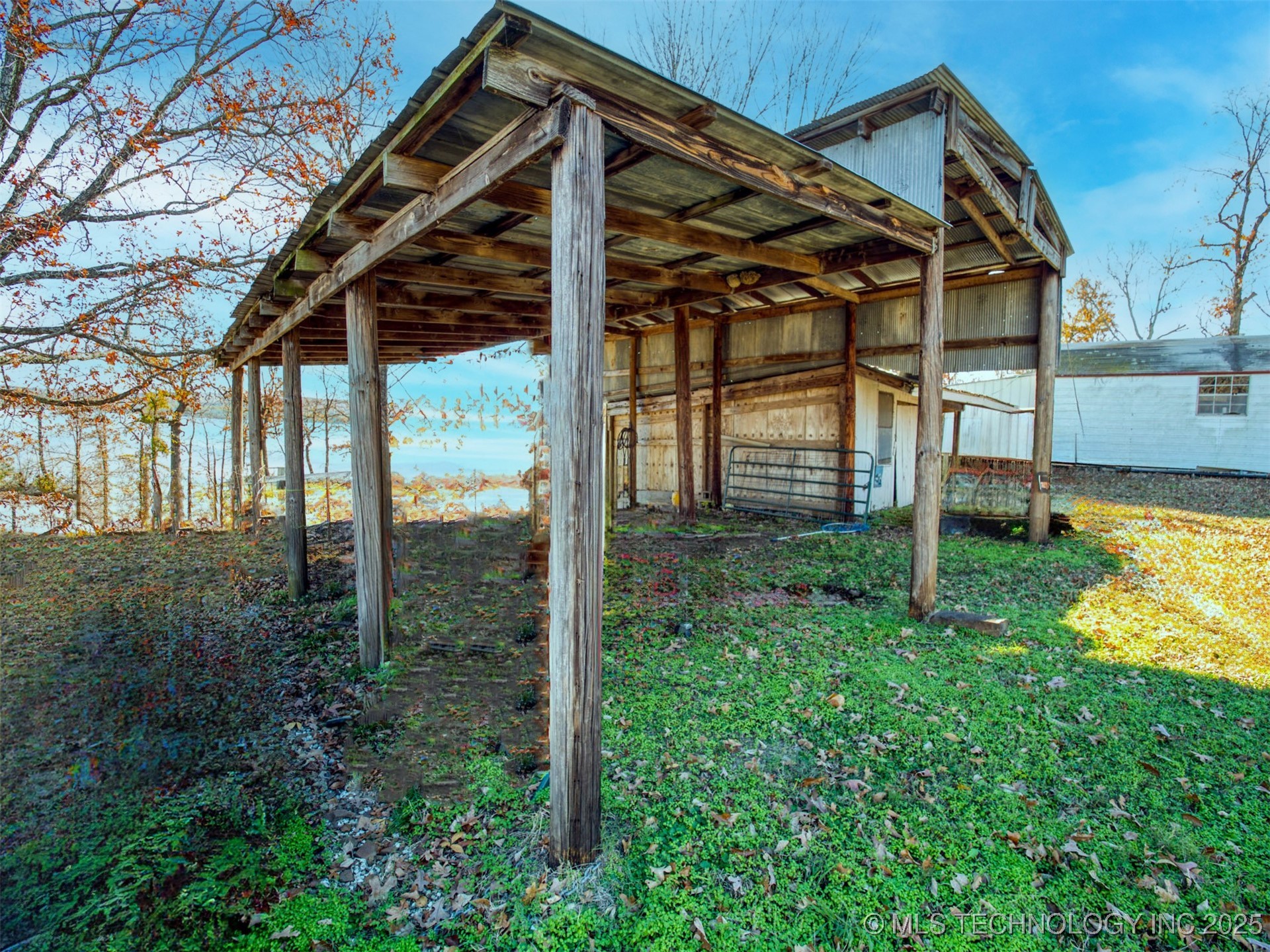 2700 Lake Shore Drive Property Photo 15
