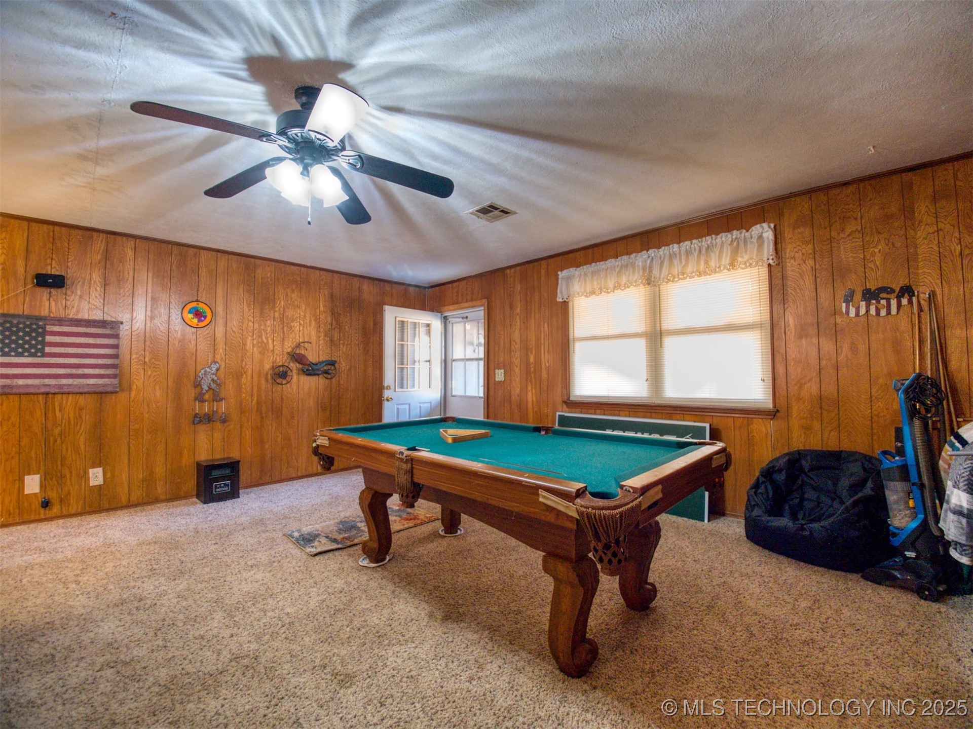 2700 Lake Shore Drive Property Photo 22