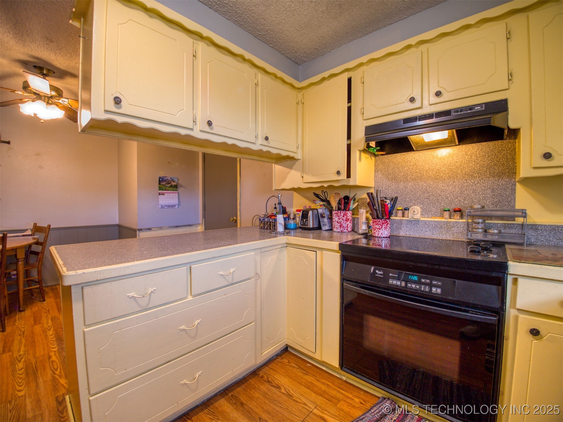 2700 Lake Shore Drive Property Photo 37