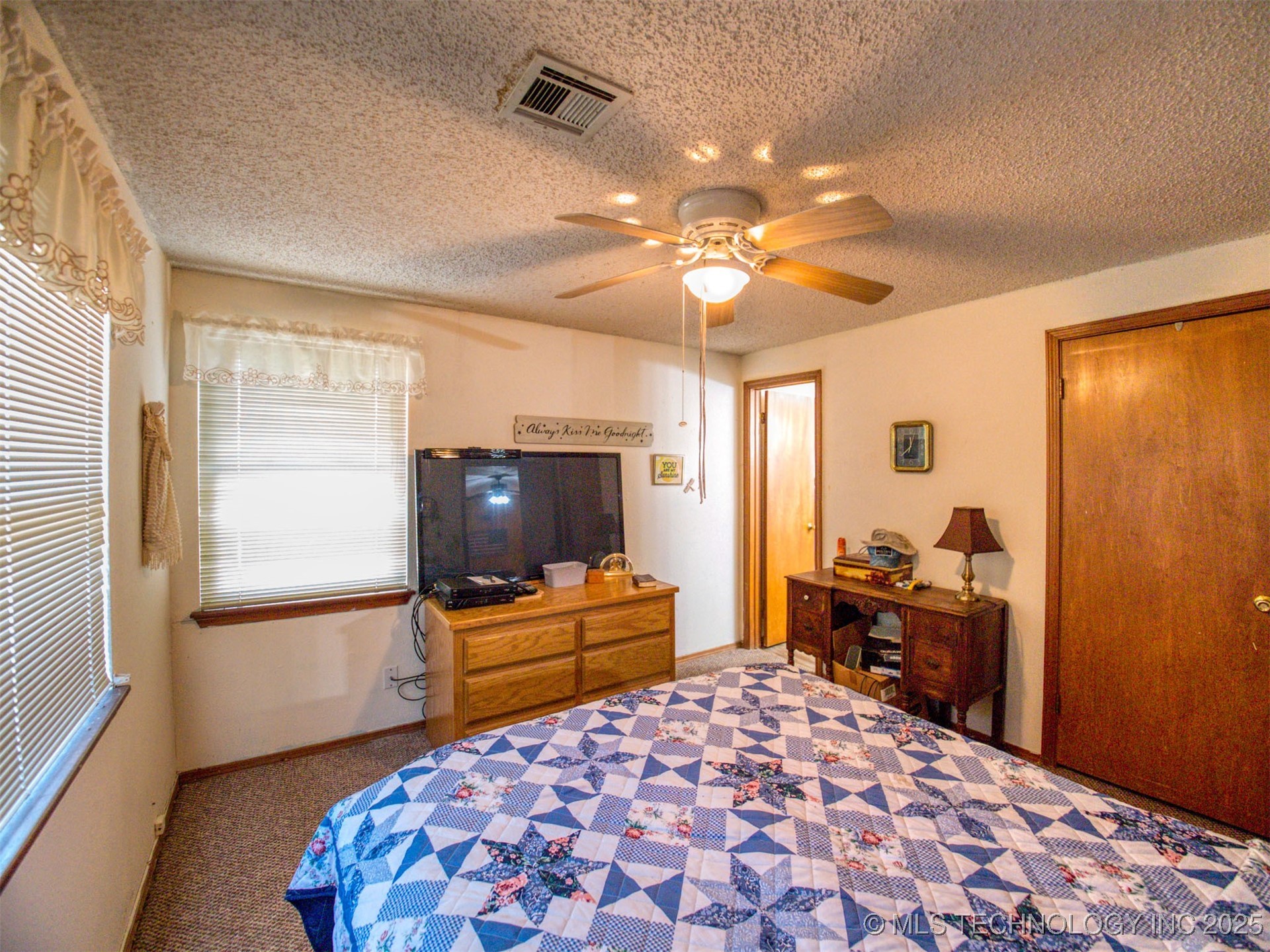 2700 Lake Shore Drive Property Photo 41