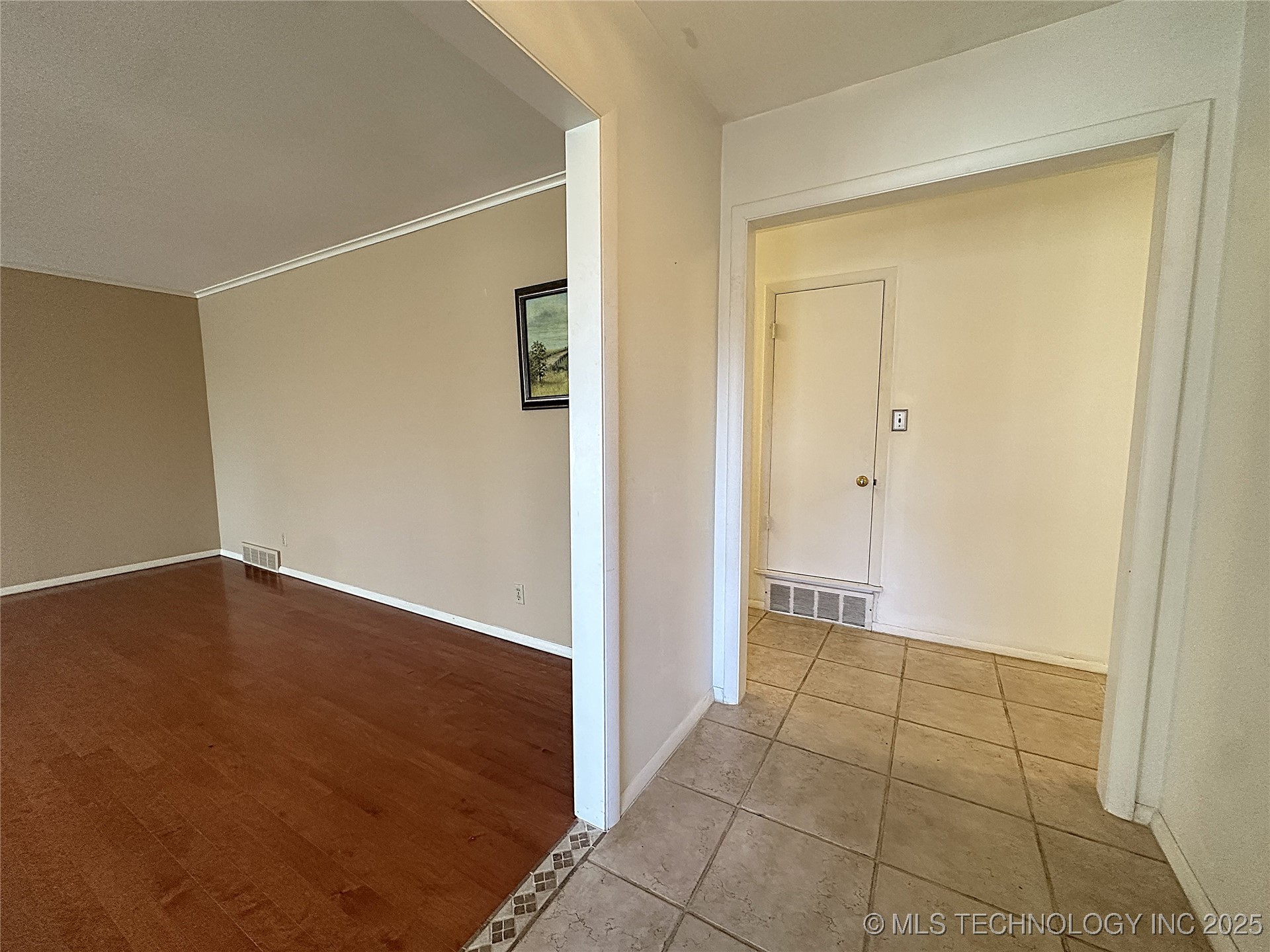 814 Pershing E Property Photo 2